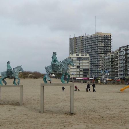 Shamrock Oostduinkerke Apartamento Exterior foto
